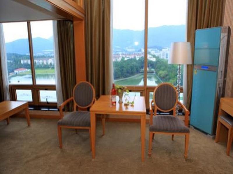 Hotel Avenue Changwon Extérieur photo